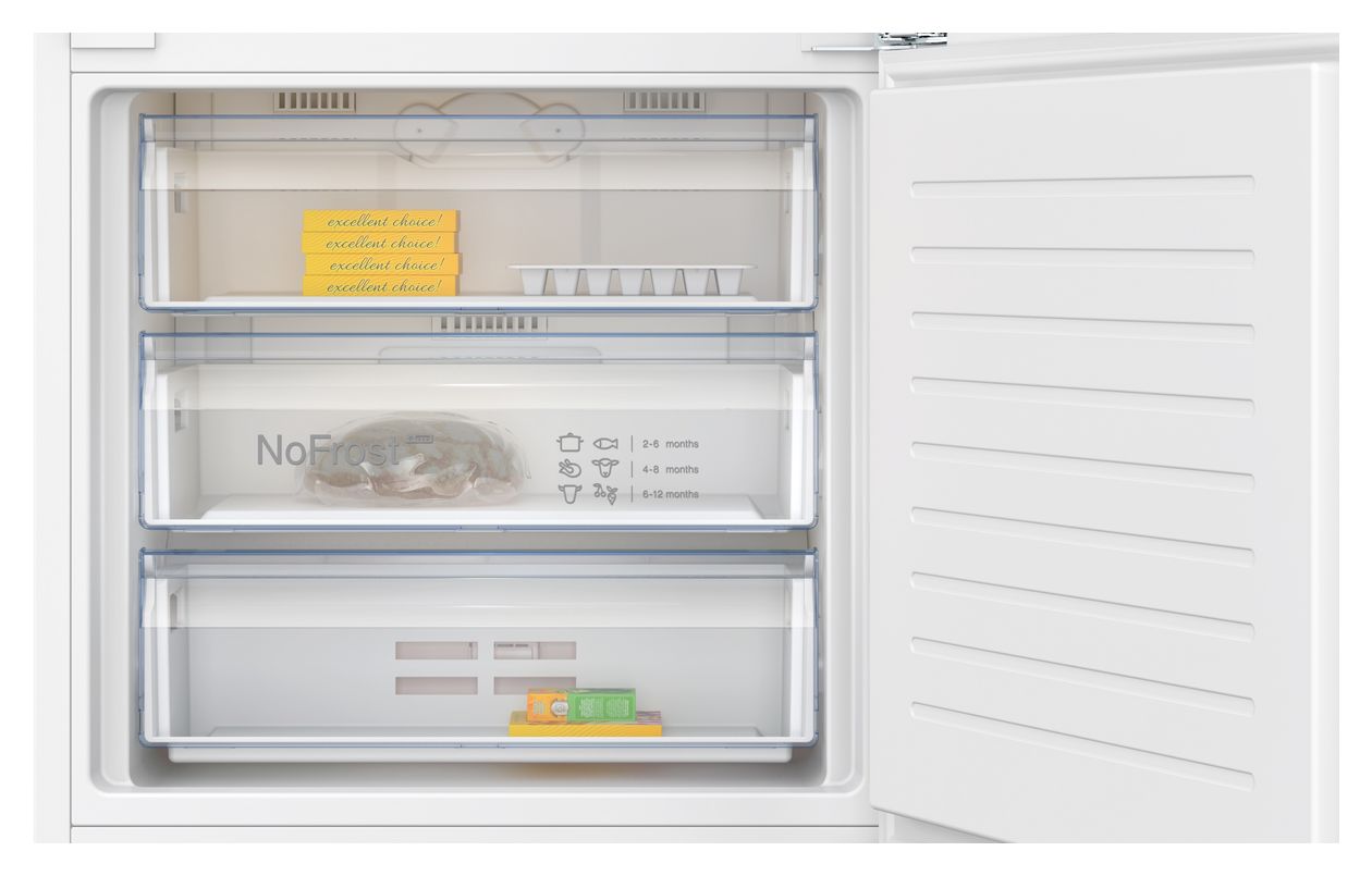 N50 KB7962FE0 285 l / 98 l 194 cm Einbau Kühl-/Gefrierkombination 256 kWh NoFrost 