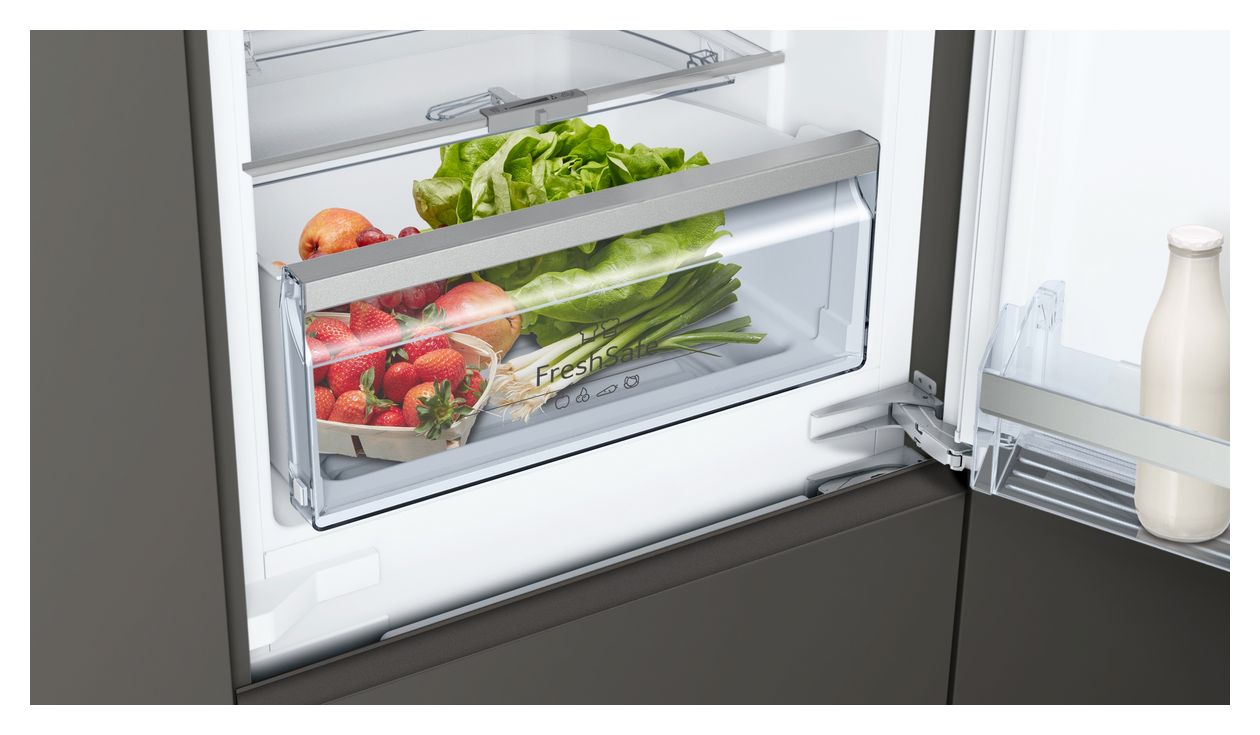 N70 KI6773FE1 169 l / 62 l 158 cm Einbau Kühl-/Gefrierkombination 207 kWh NoFrost 