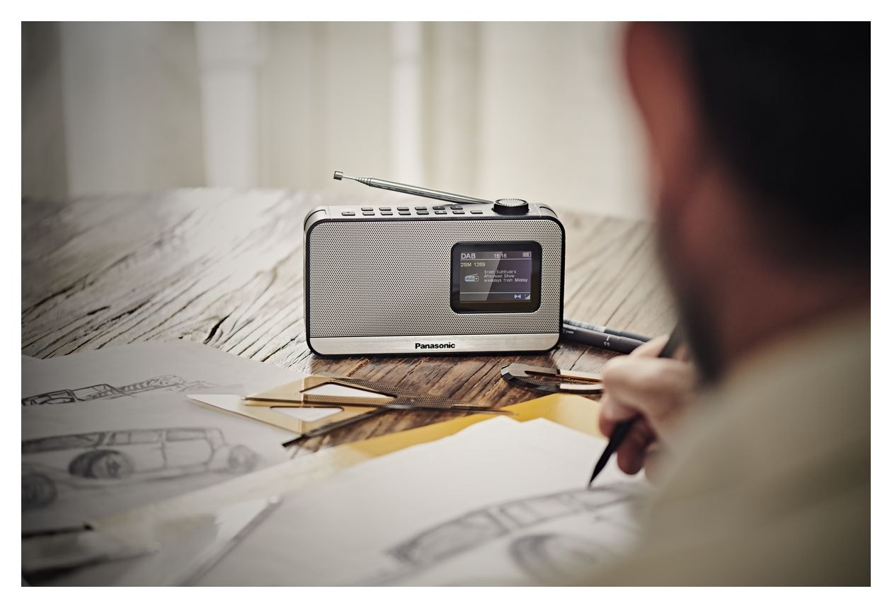 RF-D15 Bluetooth DAB+, FM Radio Tragbar  (Schwarz, Silber) 