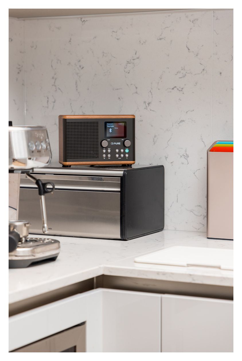 Classic H4 Bluetooth DAB+, FM Radio Tragbar  (Schwarz, Holz) 