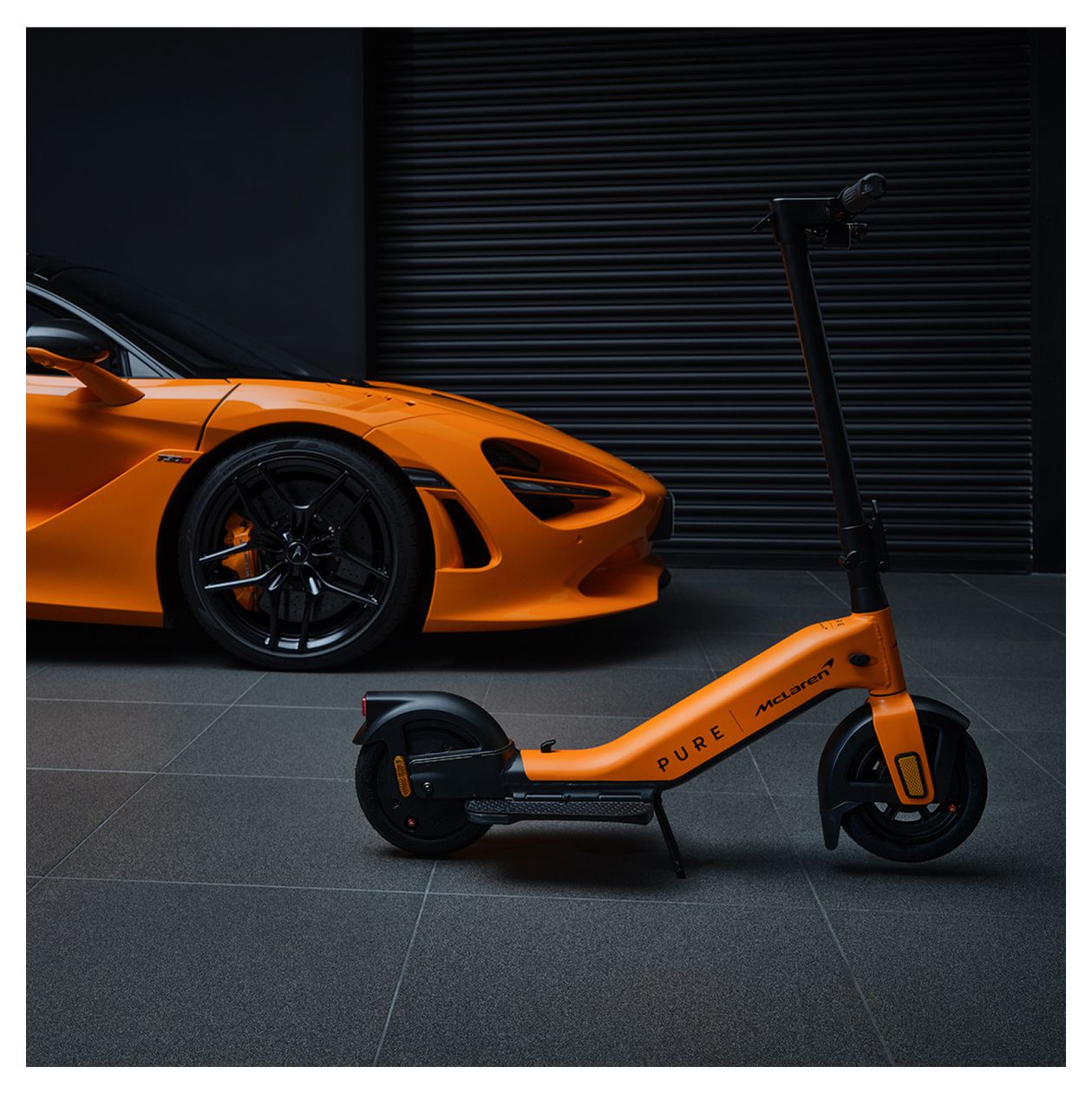 Advance+ McLaren Edition 924 W E-Scooter 12 Ah 62,4 km Reichweite 16,2 kg  (Orange) 