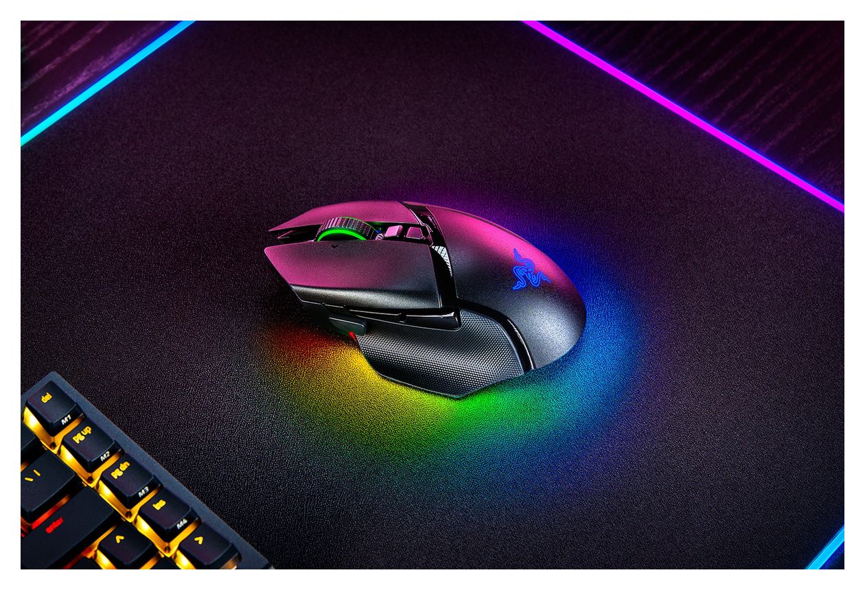 Basilisk V3 Pro 35000 DPI Gaming Maus Optisch  (Schwarz) 