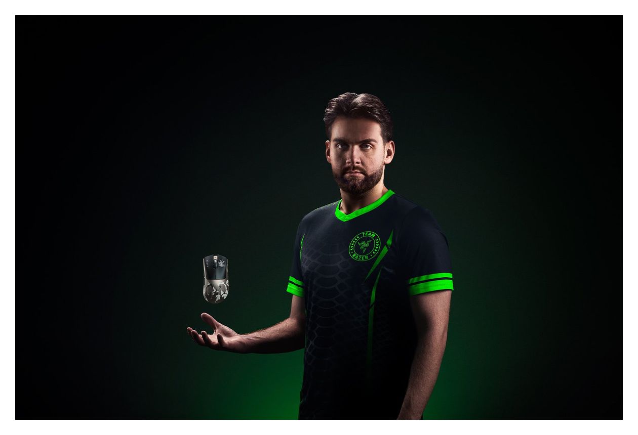 DeathAdder V4 Pro 