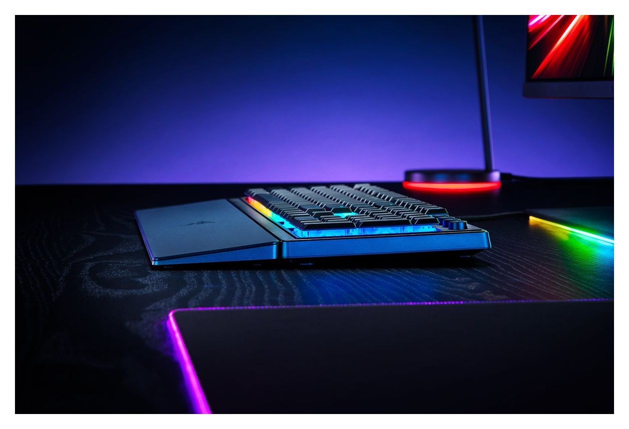 Ornata V3 RGB-LED Gaming Tastatur USB  (Schwarz) 