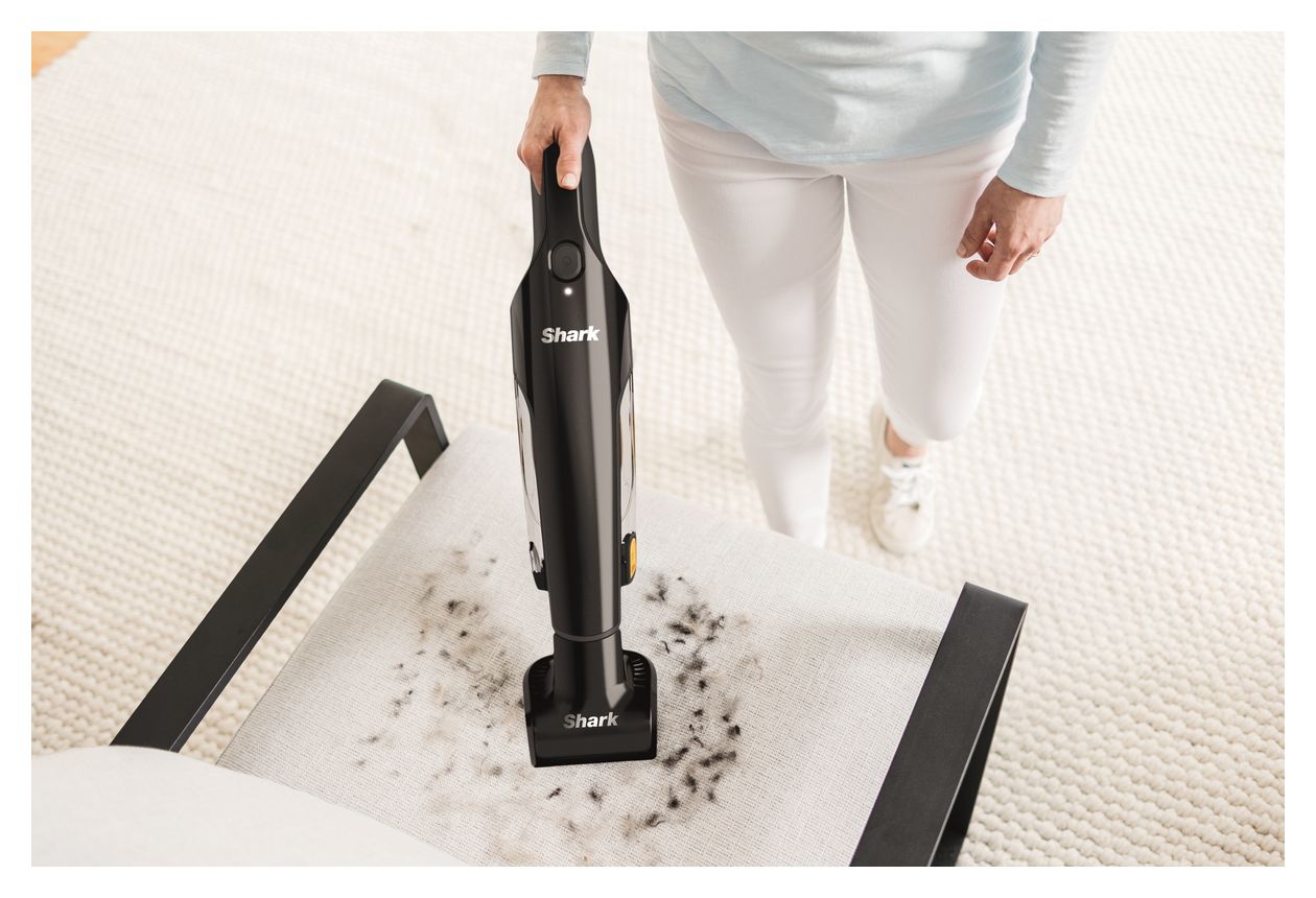 CH950EUT Handstaubsauger Beutellos bis 10 min Laufzeit 10,8 V  (Schwarz, Gelb) 