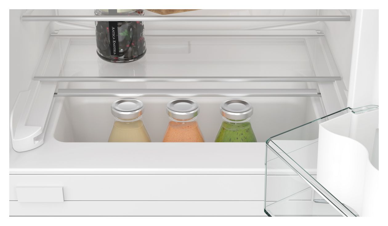 iQ300 KU22LVFD0 93 l 82 cm Einbaukühlschrank EEK: D 119 kWh Jahr 