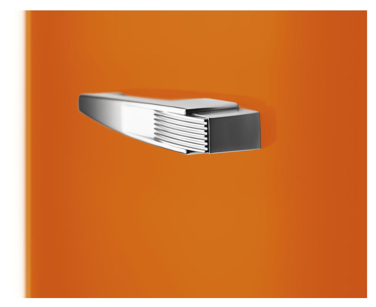 FAB28LOR6 270 l / 244 l Kühlschrank freistehend EEK: C 104 kWh Jahr  (Orange) 