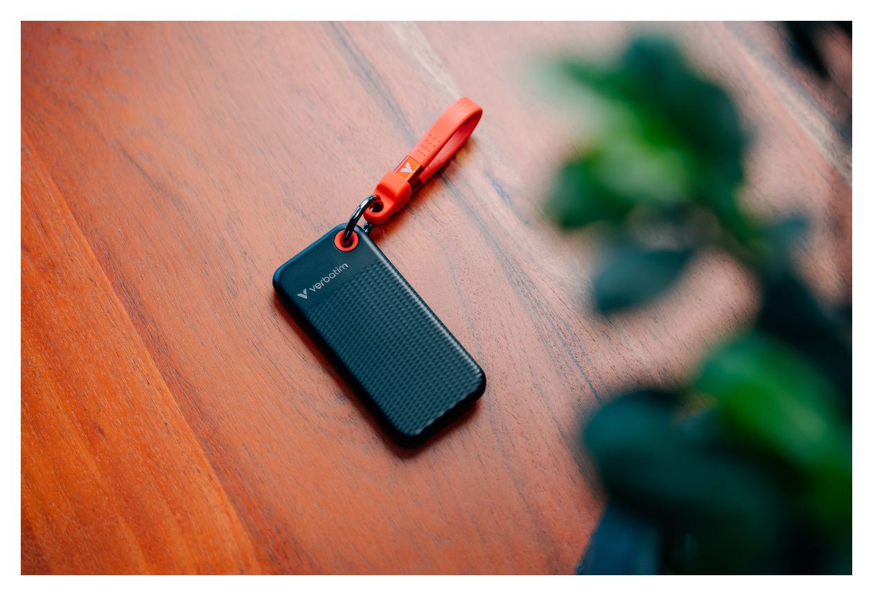 Pocket 1 TB SSD M.2  (Schwarz, Rot) 