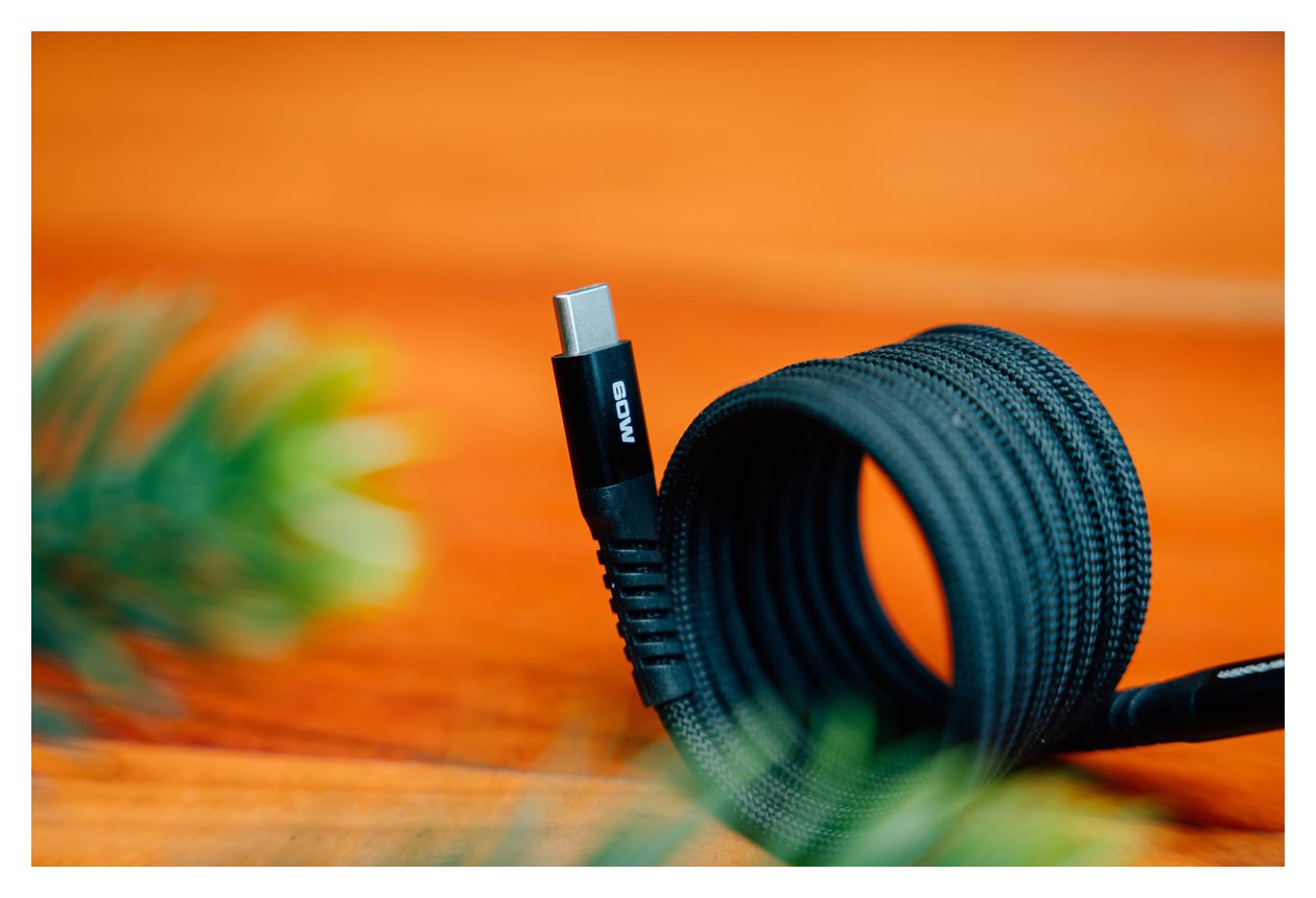 Sync & Charge Magnetic 480 Mbit/s Stecker Rundkabel USB C auf USB C bis 100 W 1,2 m  (Schwarz) 