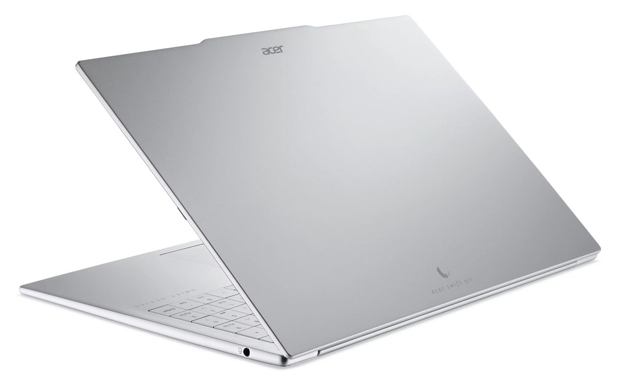 Swift Air SFA16-61M-R1FY WUXGA Notebook 40,6 cm (16 Zoll) 32 GB RAM 1 TB SSD Windows 11 Home AMD Ryzen 5  (Silber) 
