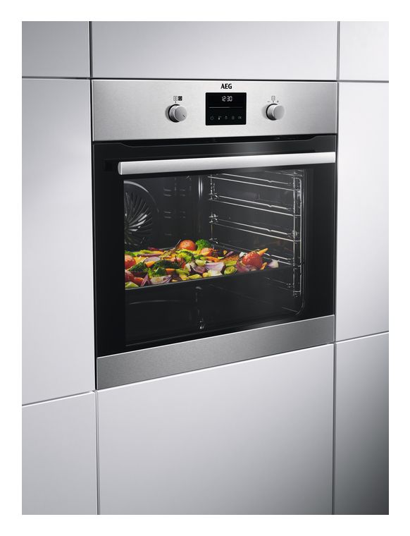 Serie 6000 BPF35502V2 Einbaubackofen groß Dampfgaren AutoClean 