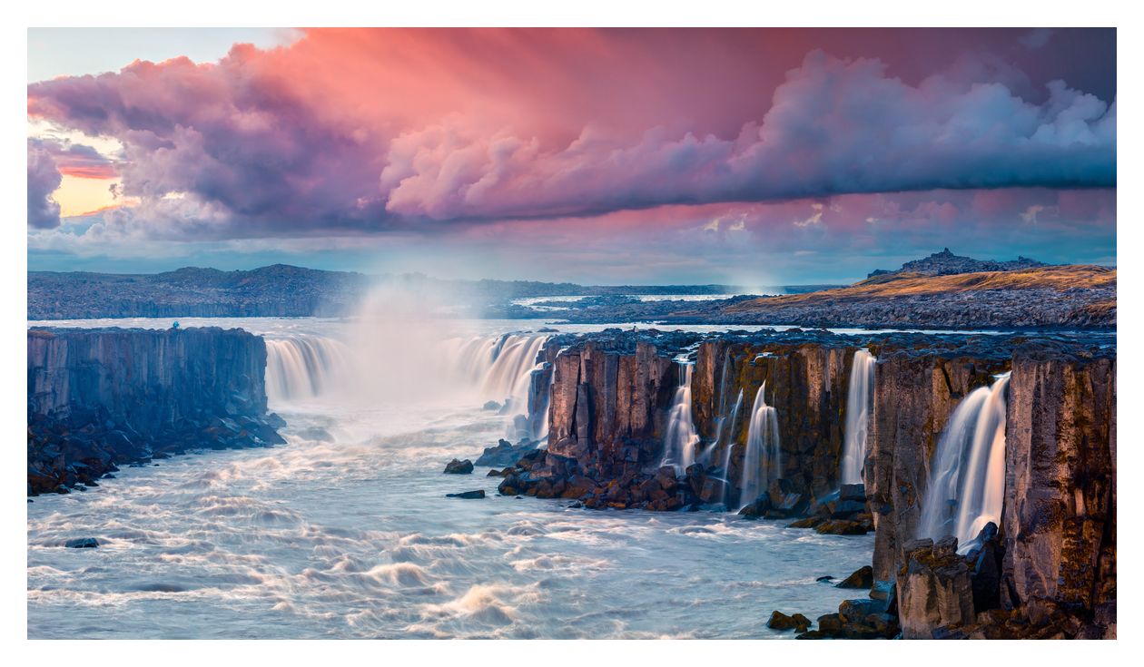 CU34V5C/BK Quad HD Monitor 86,4 cm (34 Zoll) 21:9 4 ms 300 cd/m²  (Schwarz) 