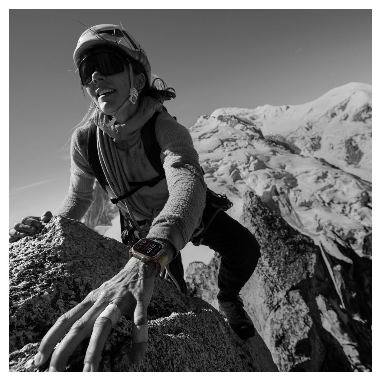 Watch Ultra 2 Digital 49 mm M/L Smartwatch Rechteckig IP6X 72 h 4G  (Titan) 