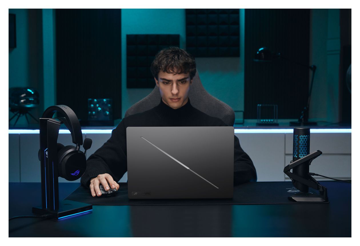 ROG Zephyrus GU606AP-TB041W WQXGA Notebook 40,6 cm (16 Zoll) 2560 x 1600 Pixel 1 TB SSD Windows 11 Home Intel Core Ultra 9 max. 4,9 GHz  (Grau) 
