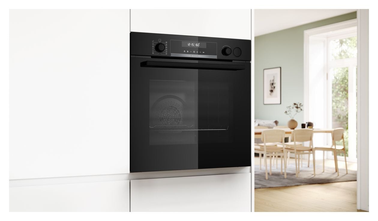 Serie 6 HRG578CB7 Einbaubackofen groß Dampfgaren AutoClean 