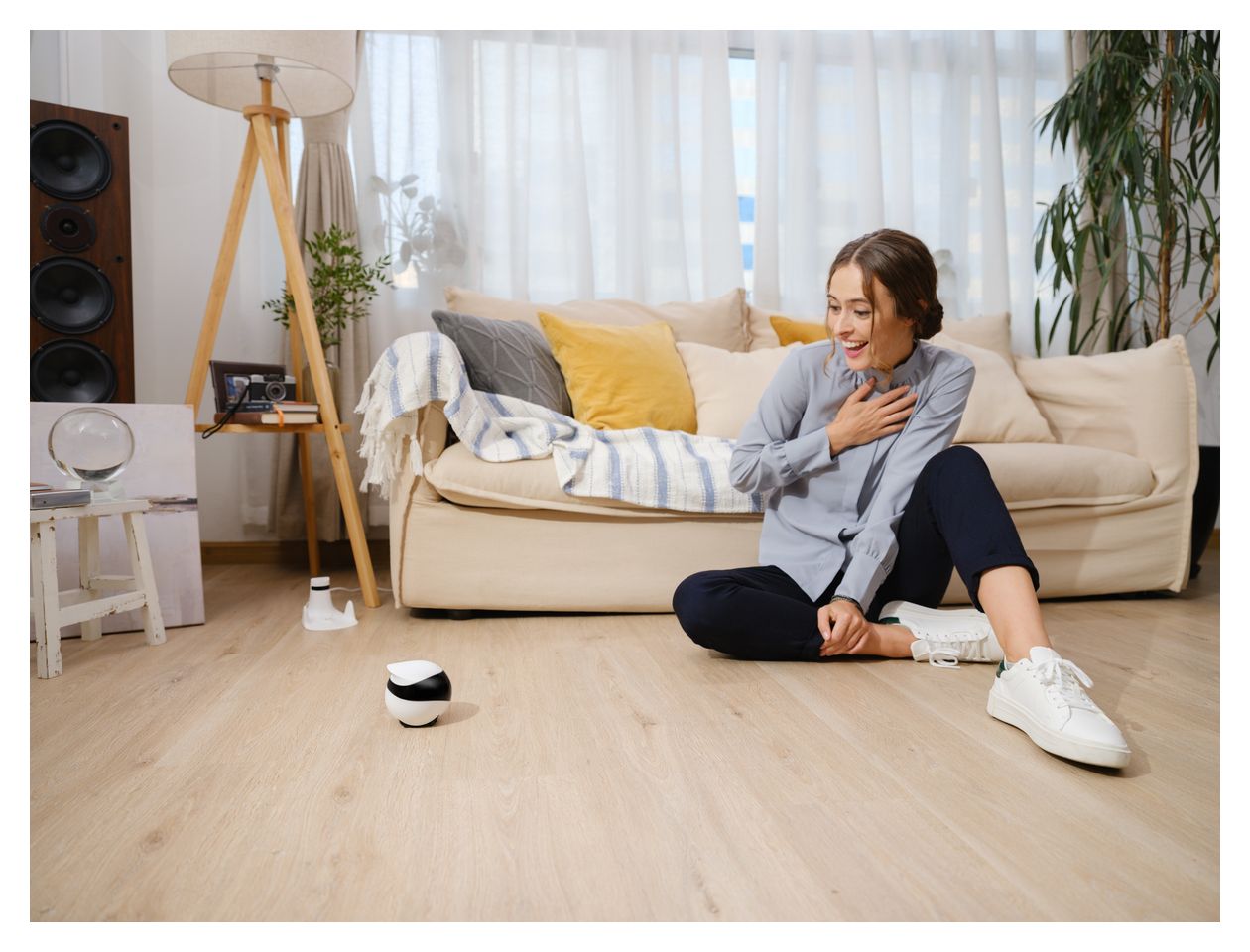 Ebo SE  (Schwarz, Weiß) 