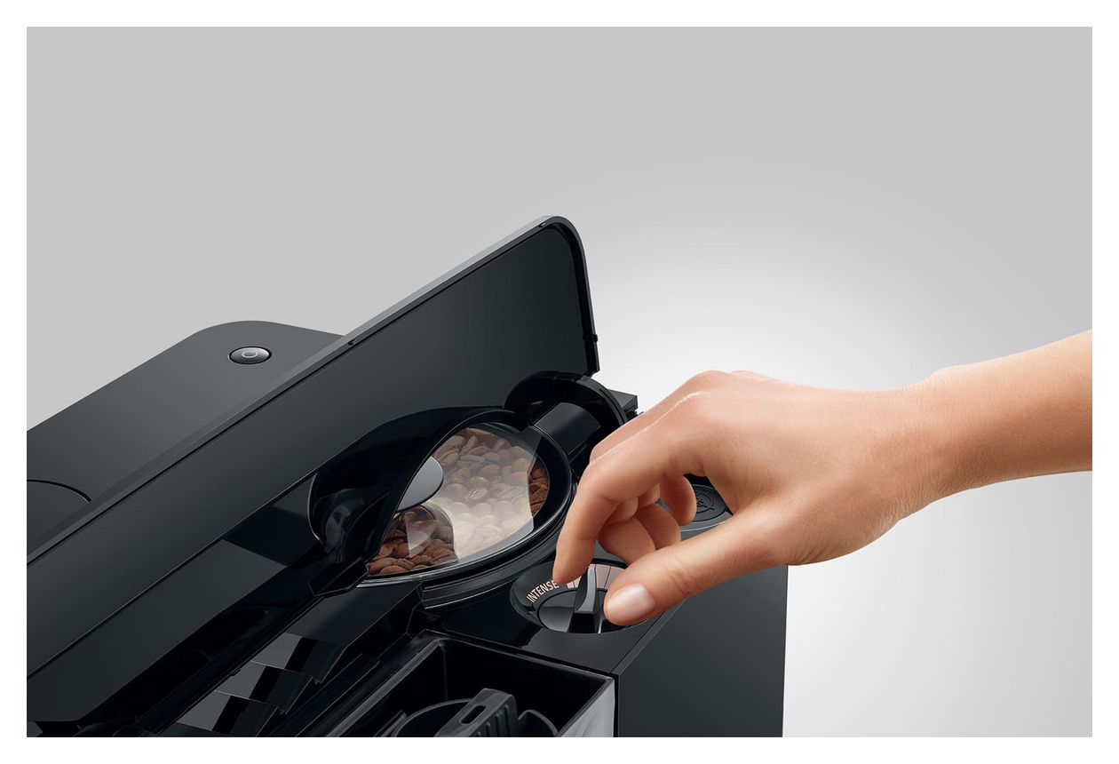 C3 Kaffeevollautomat 15 bar 1,6 l 200 g  (Schwarz) 