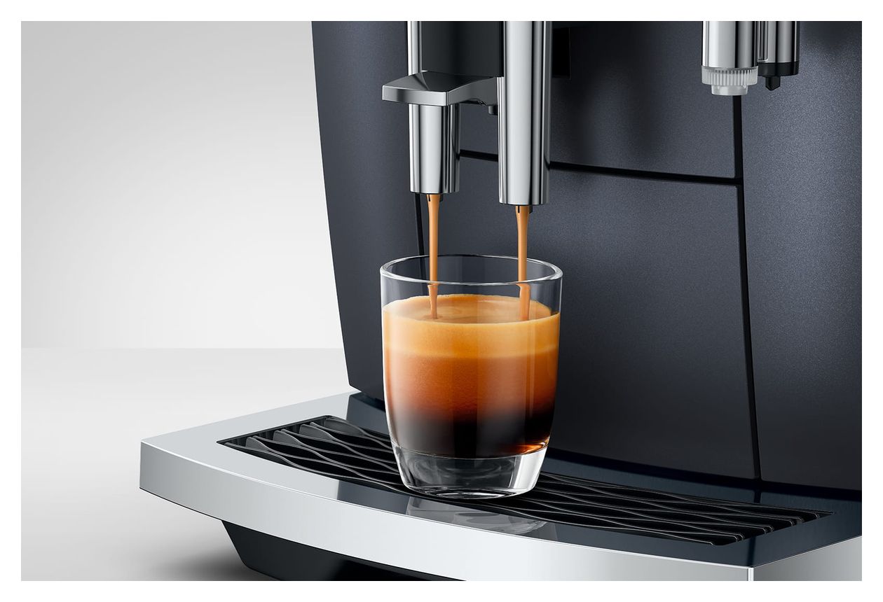 E8 Kaffeevollautomat 15 bar 1,9 l AutoClean  (Schwarz) 