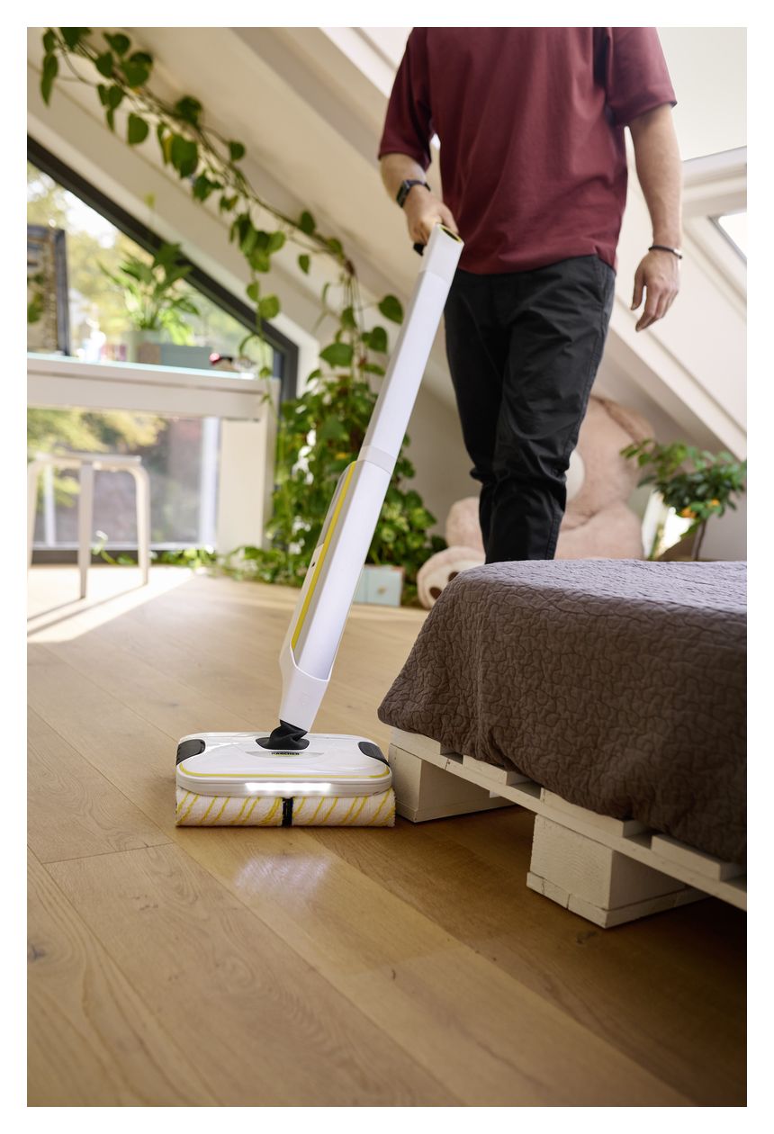 FC8 Smart Signature Line Naß-/Trockensauger bis 60 min Laufzeit für bis zu  230 m² Reinigungsfläche 2,85 Ah bis 0,4 l Schmutzwasser 