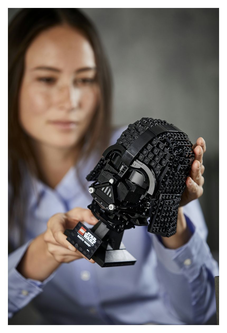 Darth-Vader™ Helm 