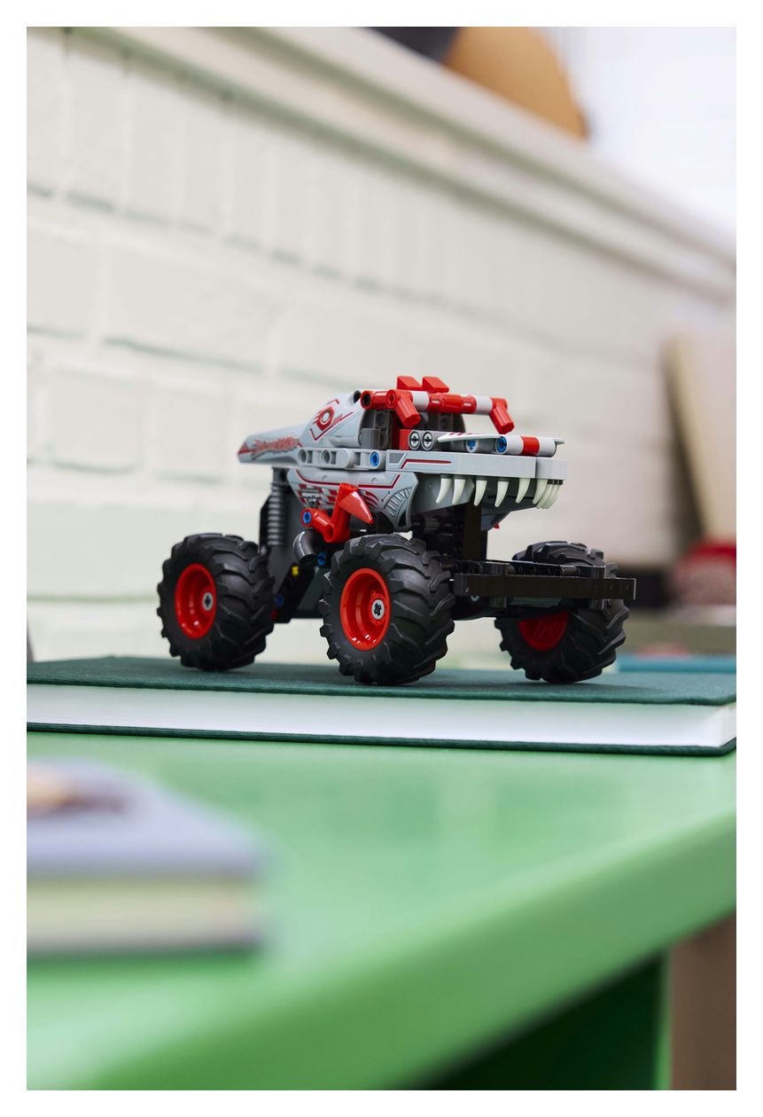 Monster Jam™ ThunderROARus™ 