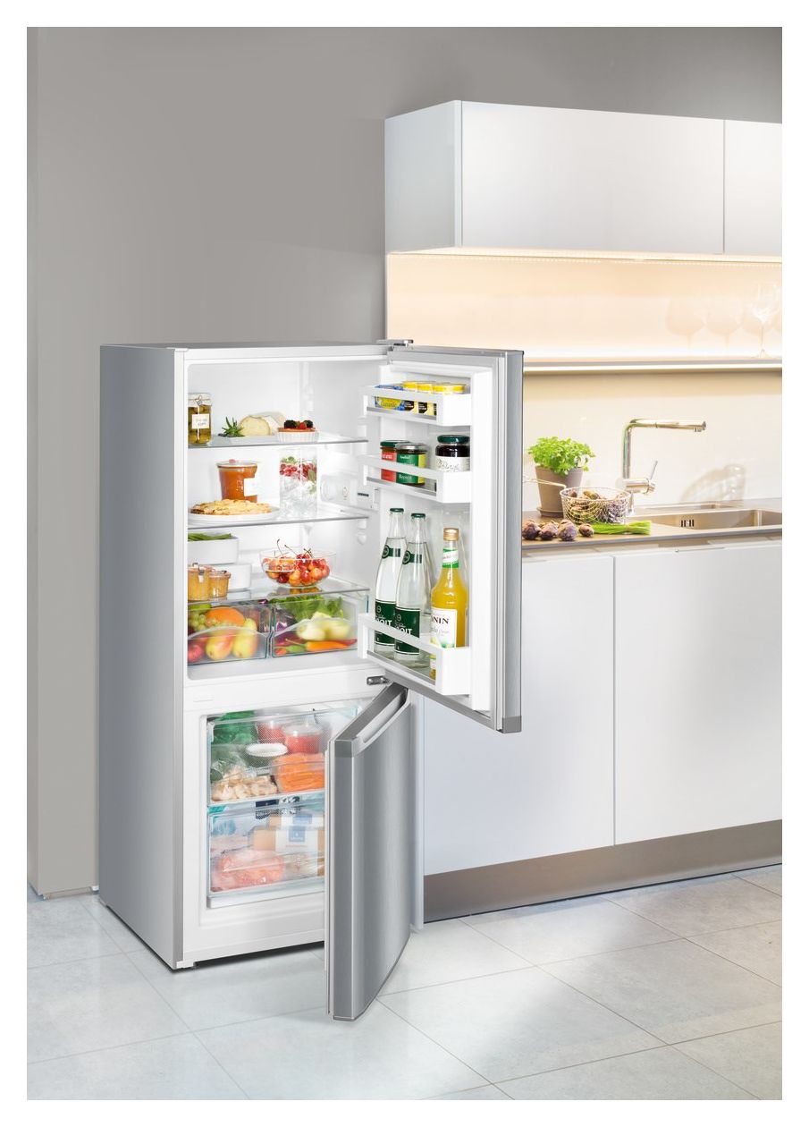 CUele2331-26 157 l / 54 l Kühl-Gefrierkombi freistehend 193 kWh Jahr  (Silber) 