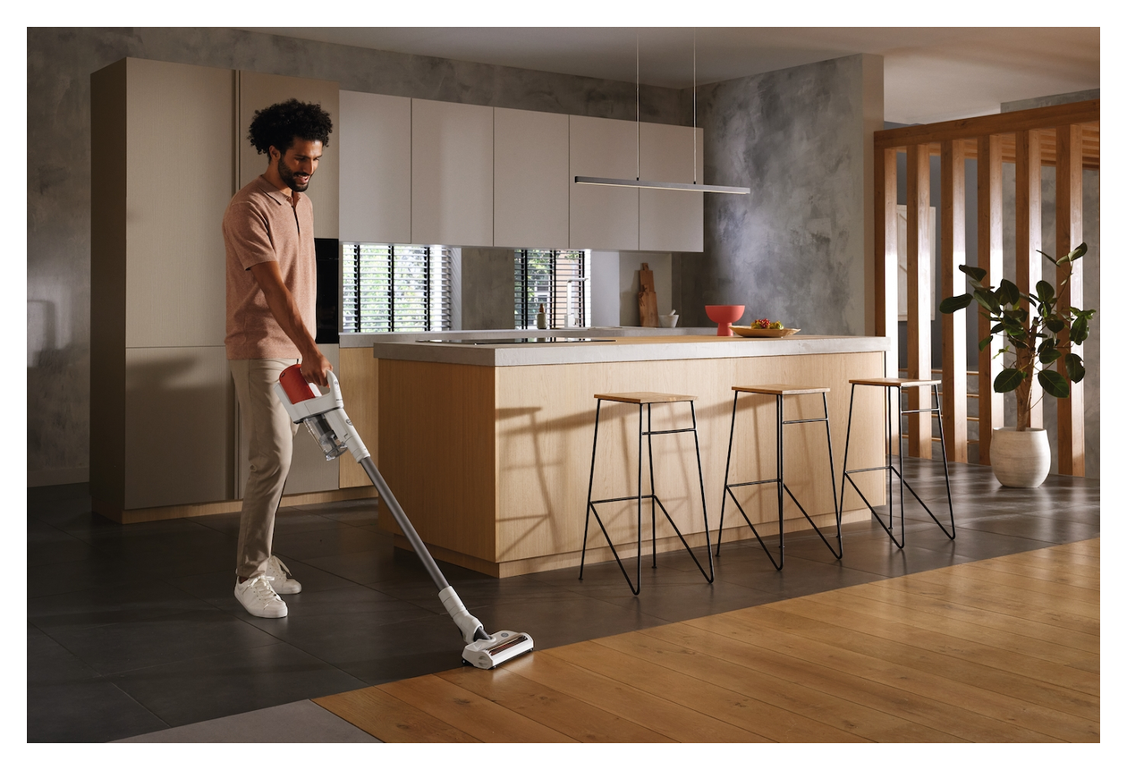 Duoflex HX1 FC Bayern Edition Handstaubsauger Beutellos bis 55 min Laufzeit Micro  (Grau, Rot, Weiß) 