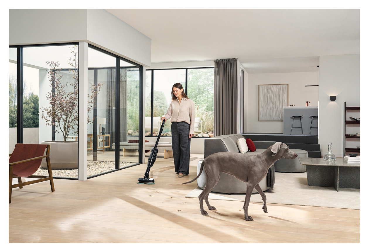 Triflex HX3 Plus Aqua Handstaubsauger Beutellos bis 140 min Laufzeit 25,2 V HEPA  (Schwarz) 