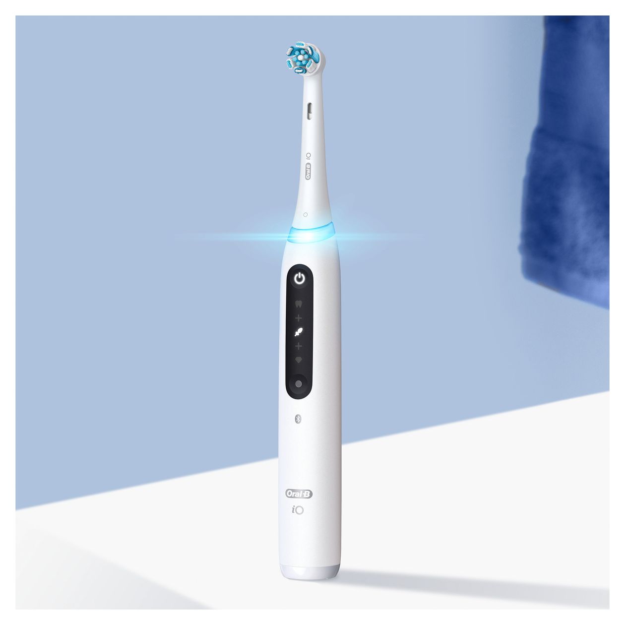 iO Series 5 Rotierende-vibrierende Zahnbürste für Erwachsene  (Weiß) 