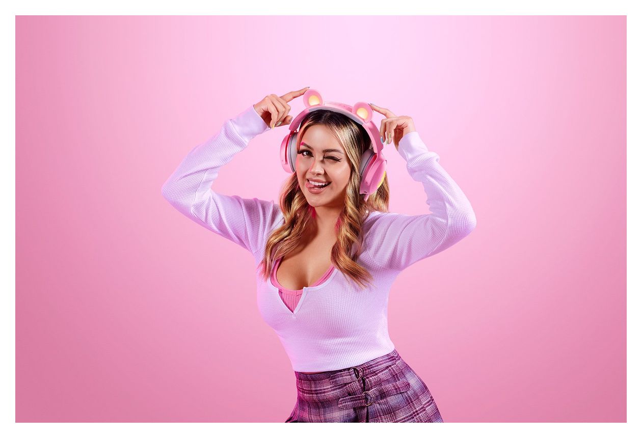 Kraken Kitty V2 Pro Over Ear Kopfhörer Kabelgebunden USB Typ-A  (Pink) 