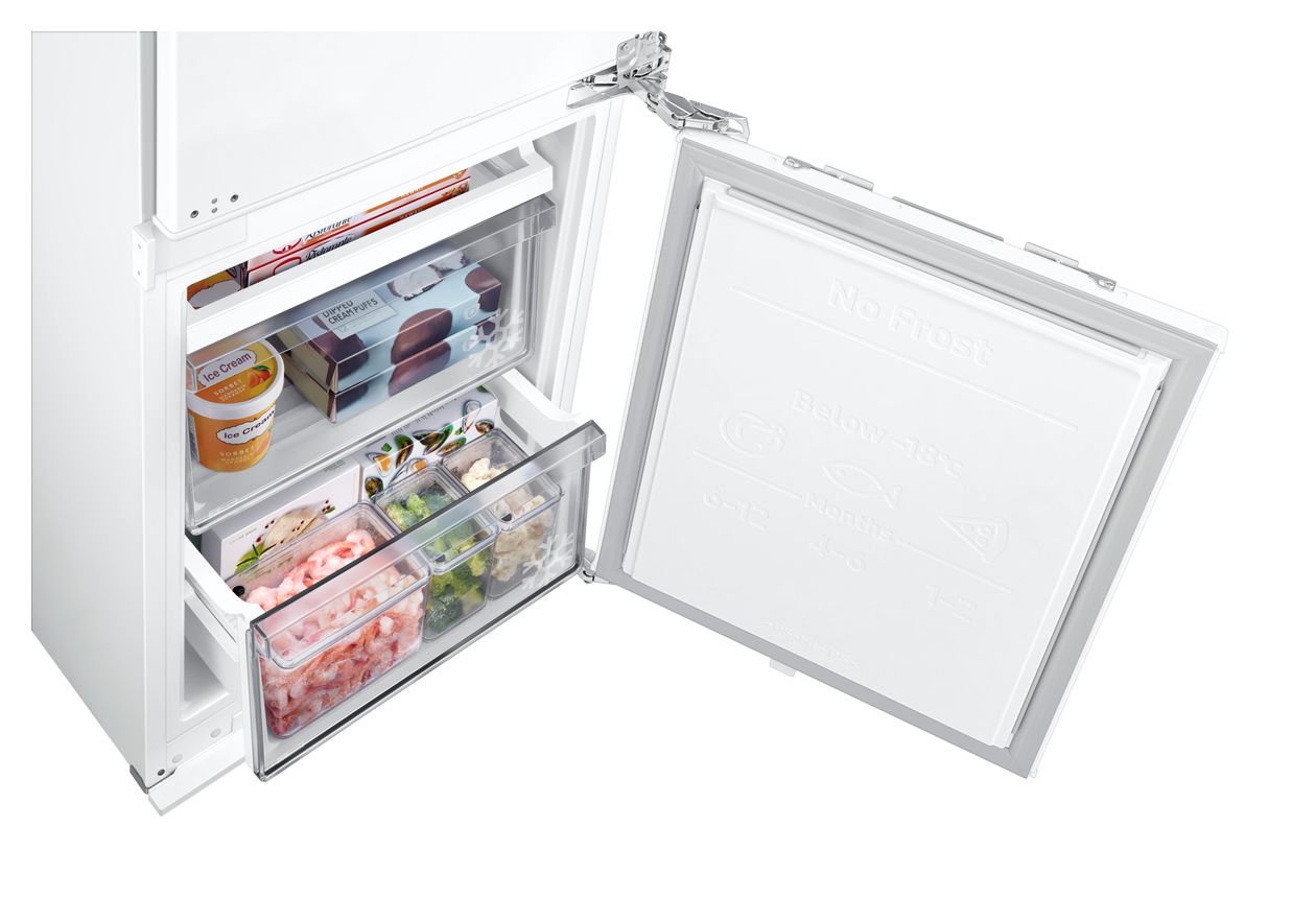 BRB80F30ADF0 223 l / 74 l Einbau Kühl-/Gefrierkombination 183 kWh NoFrost 