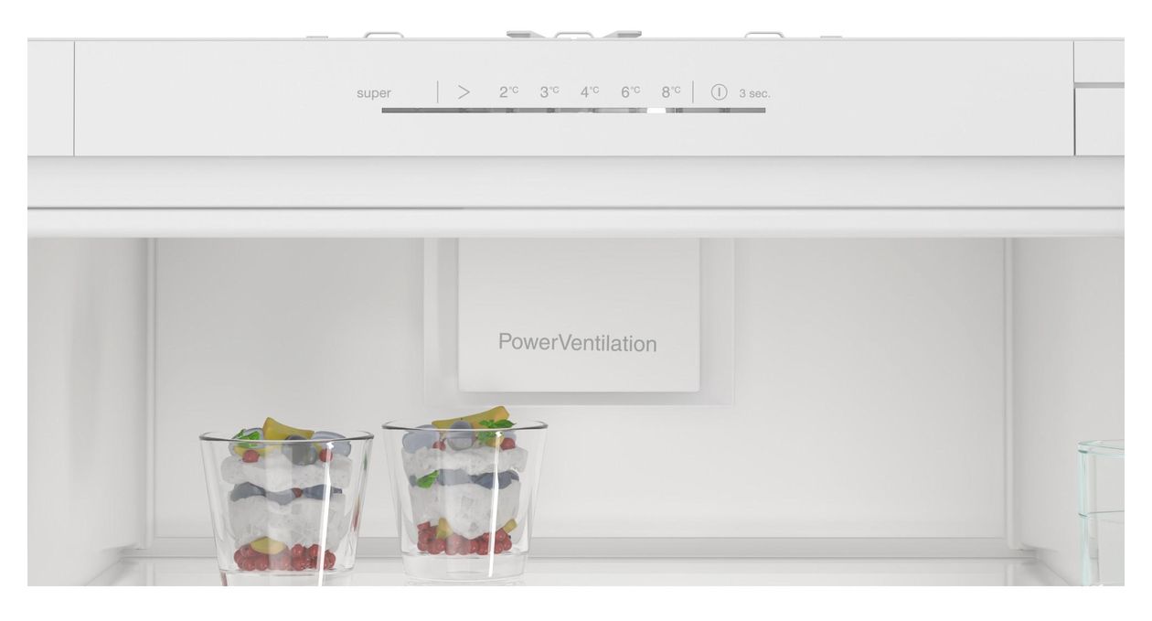iQ100 KI81RNSE0 Schlepptüre 310 l Einbaukühlschrank EEK: E 114 kWh Jahr 