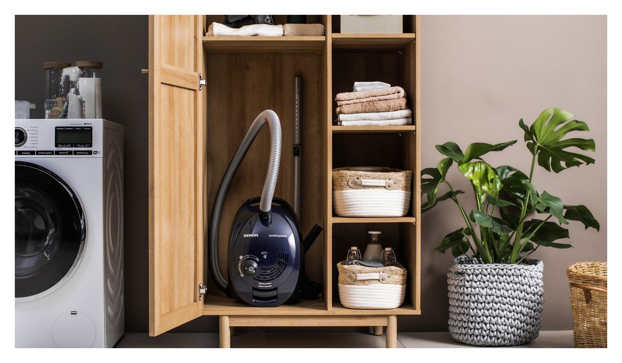 VS06A111 Bodenstaubsauger mit Staubbeutel 600 W Micro  (Blau) 