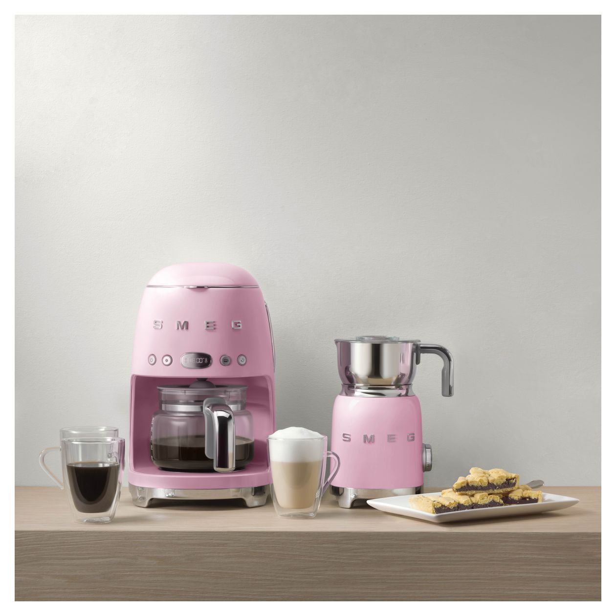 DCF02PKEU 10 Tassen Filterkaffeemaschine 1,4 l  (Pink) 