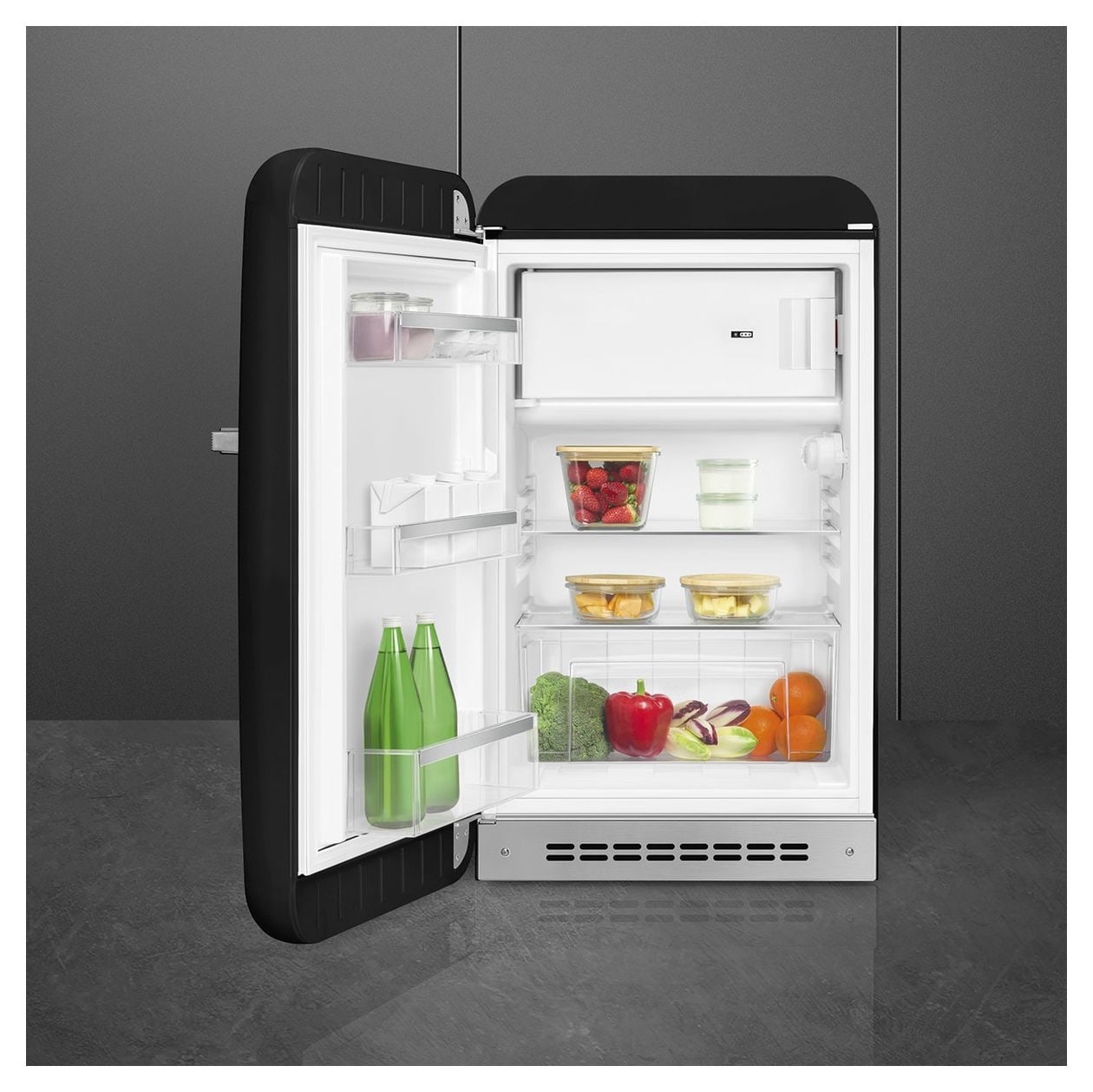 FAB10LBL6 122 l / 105 l Kühlschrank freistehend EEK: D 115 kWh Jahr  (Schwarz) 