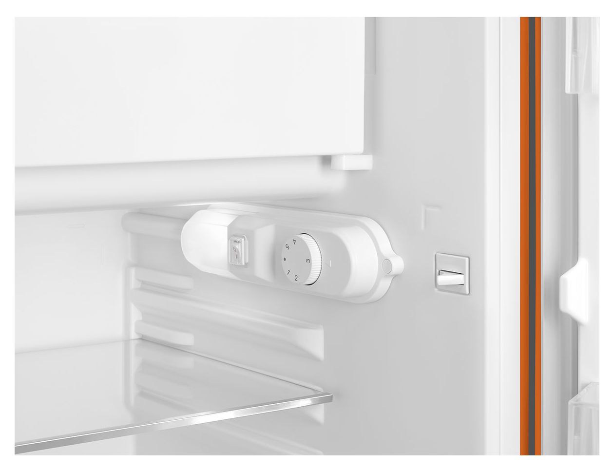 FAB10ROR5 122 l / 105 l Kühlschrank freistehend EEK: E 142 kWh Jahr  (Orange) 