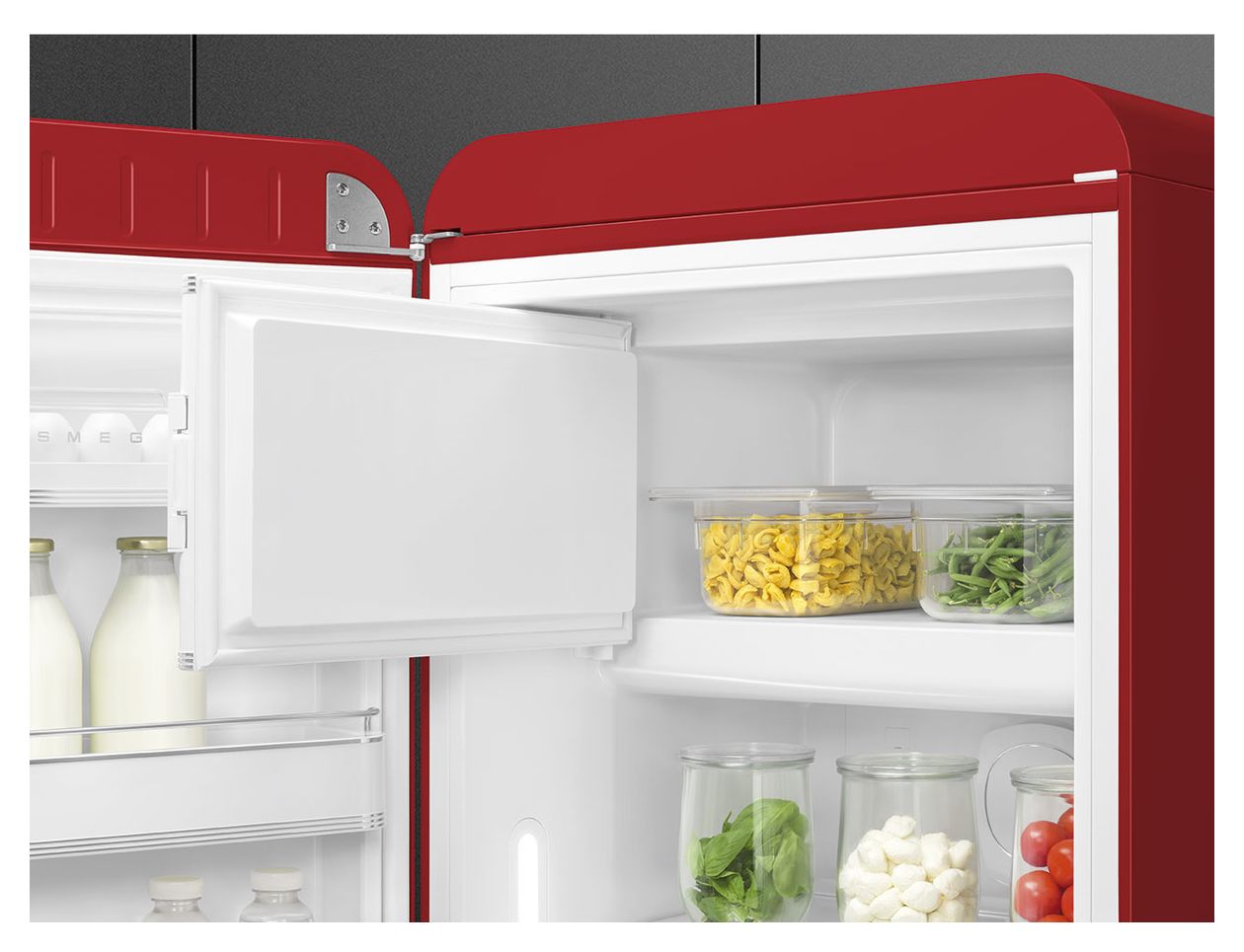 FAB28LRD6 270 l / 244 l Kühlschrank freistehend EEK: C 104 kWh Jahr  (Rot) 