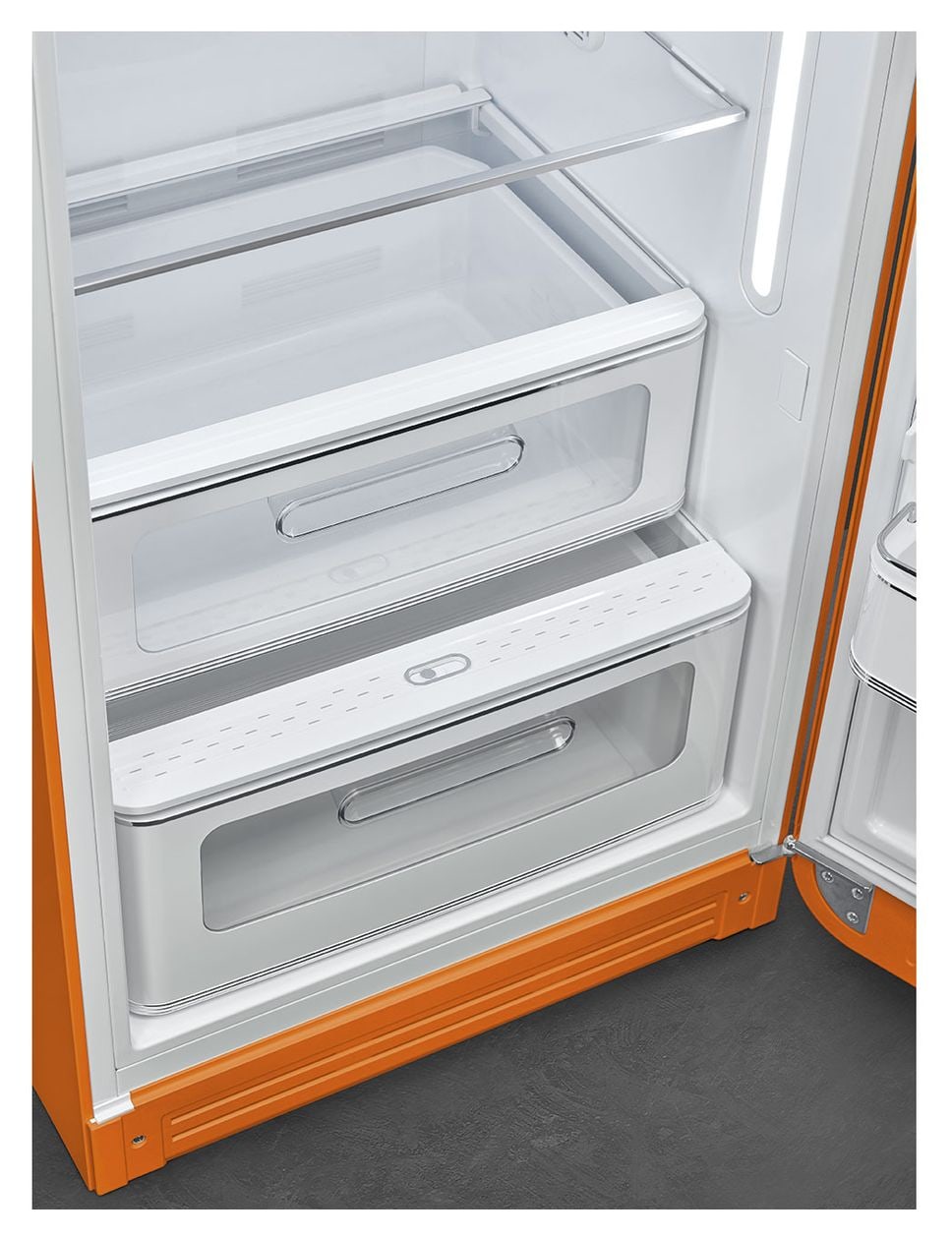 FAB28ROR6 270 l / 244 l Kühlschrank freistehend EEK: C 104 kWh Jahr  (Orange) 