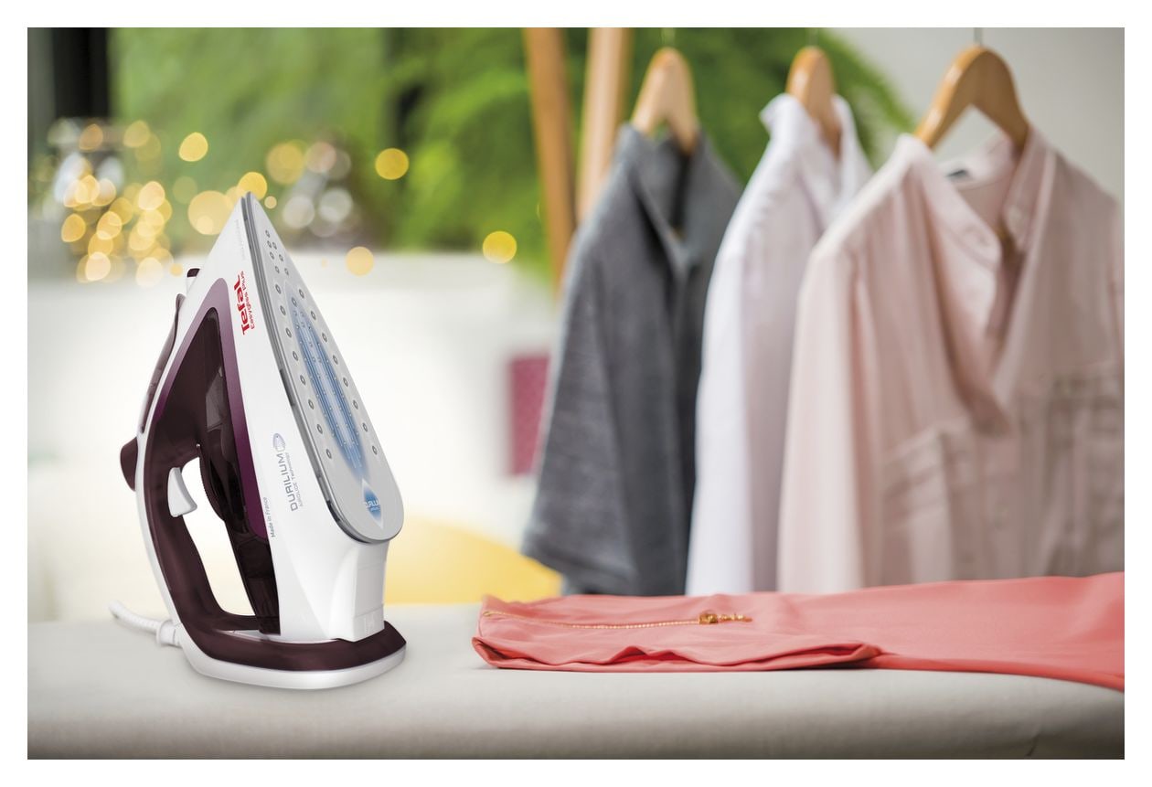 FV5714 EasyGliss Plus 45 g/min Trocken- & Dampfbügeleisen 