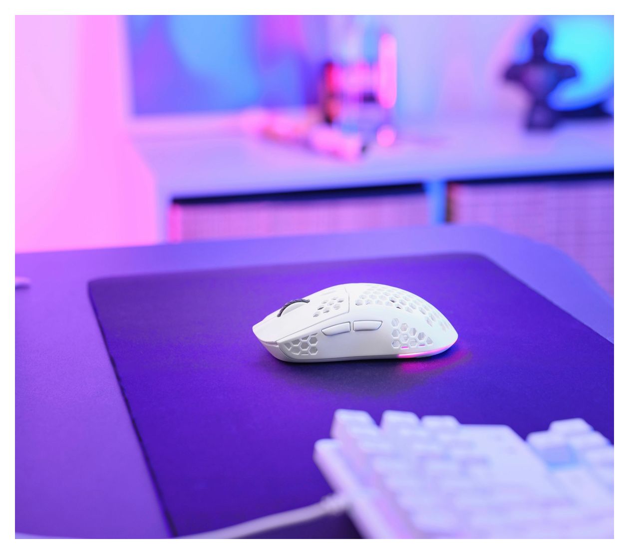 GXT 929 Helox 4800 DPI Gaming Maus Optisch  (Weiß) 