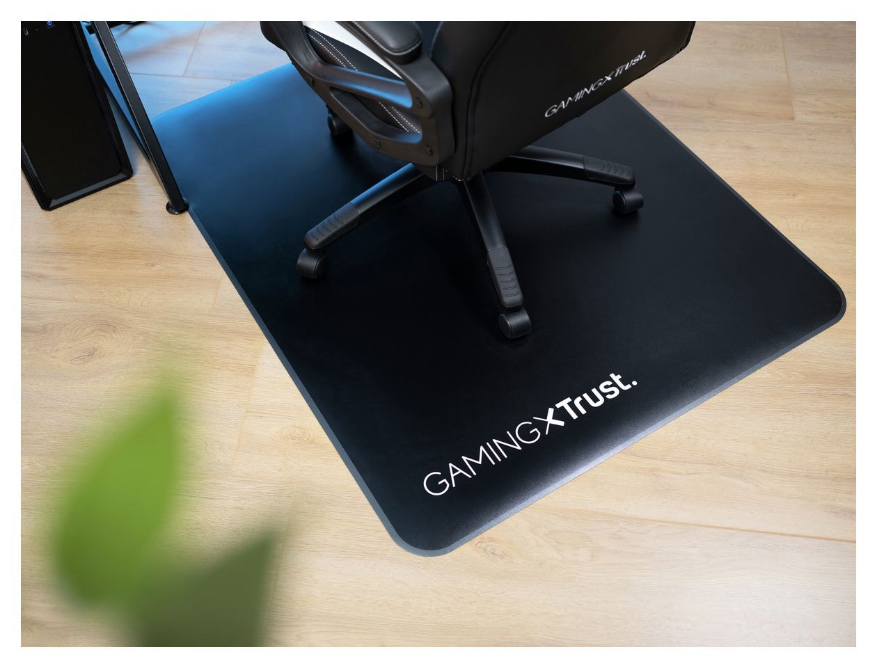 GXT715 Stuhlmatte  (Schwarz) 