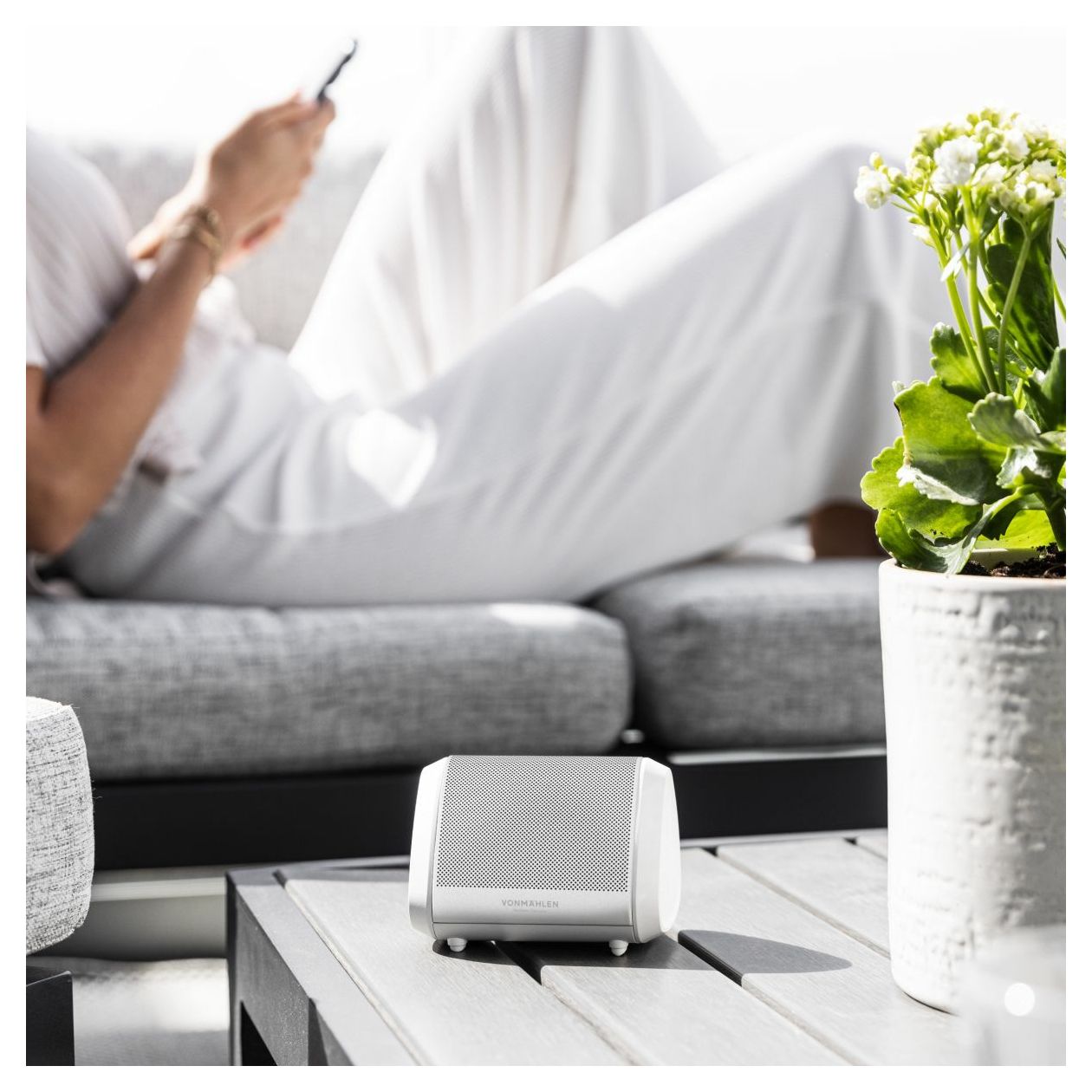 Air Beats Mini Bluetooth Lautsprecher IPX6 Laufzeit bis 13 h  (Weiß) 