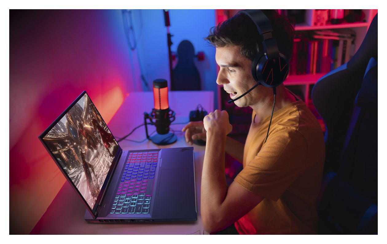 Nitro AI AN18-61-R31H WUXGA Notebook 45,7 cm (18 Zoll) 1920 x 1200 Pixel 16 GB Ram 1 TB SSD Windows 11 Home AMD Ryzen 7 max. 5 GHz NVIDIA GeForce RTX 5050  (Schwarz) 