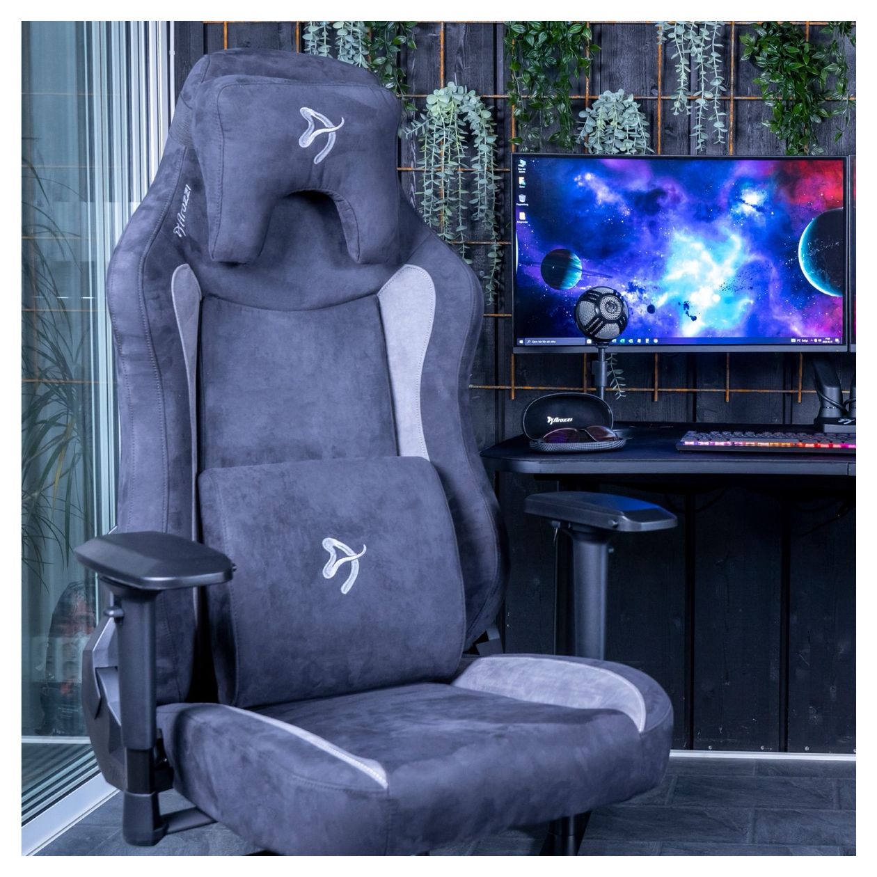 Vernazza Supersoft Gamingstuhl bis 145 kg (Schwarz/Grau) 