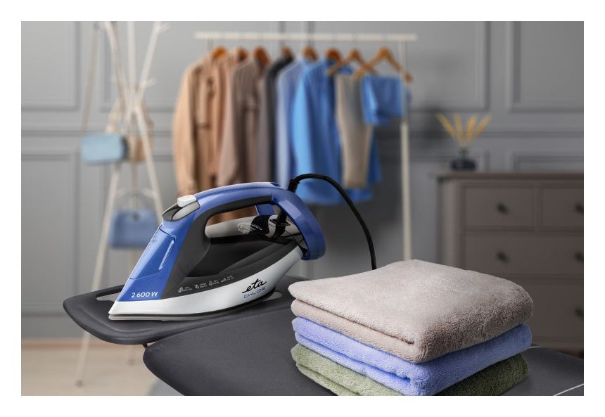 Chloe 40 g/min Trocken- & Dampfbügeleisen 