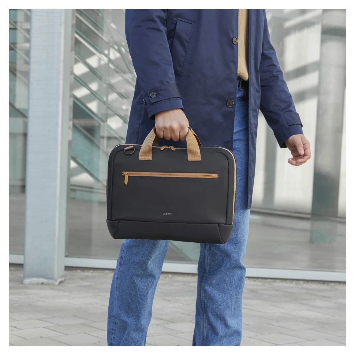 222053 Ultra Lightweight Notebooktasche bis 41,1 cm (16.2 Zoll) (Beige/Schwarz) 