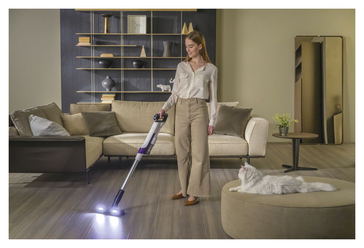 HF202P011 Handstaubsauger Beutellos bis 80 min Laufzeit 14,4 V EPA  (Violett) 