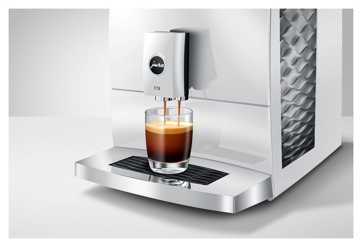 C9 Kaffeevollautomat 15 bar 1,6 l 200 g AutoClean  (Weiß) 