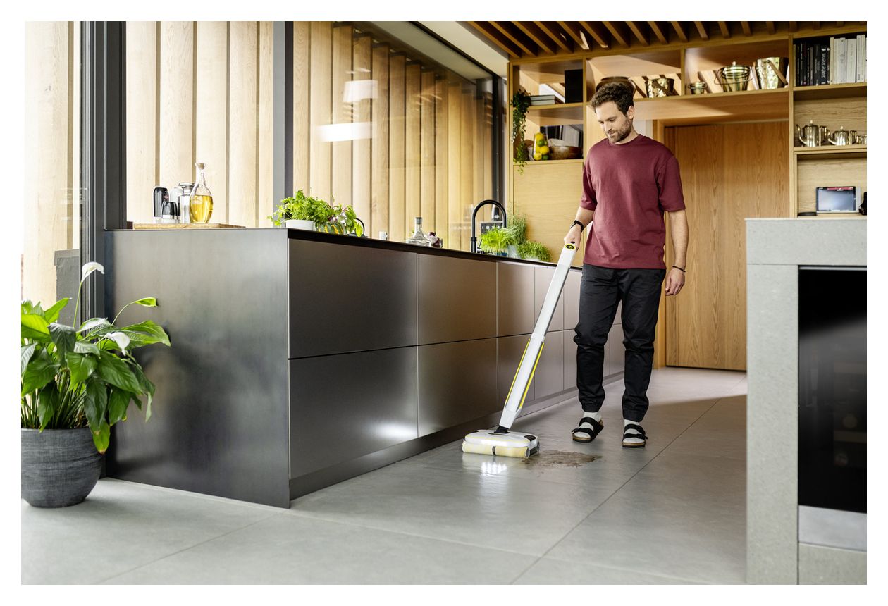 FC8 Smart Signature Line Naß-/Trockensauger bis 60 min Laufzeit für bis zu  230 m² Reinigungsfläche 2,85 Ah bis 0,4 l Schmutzwasser 