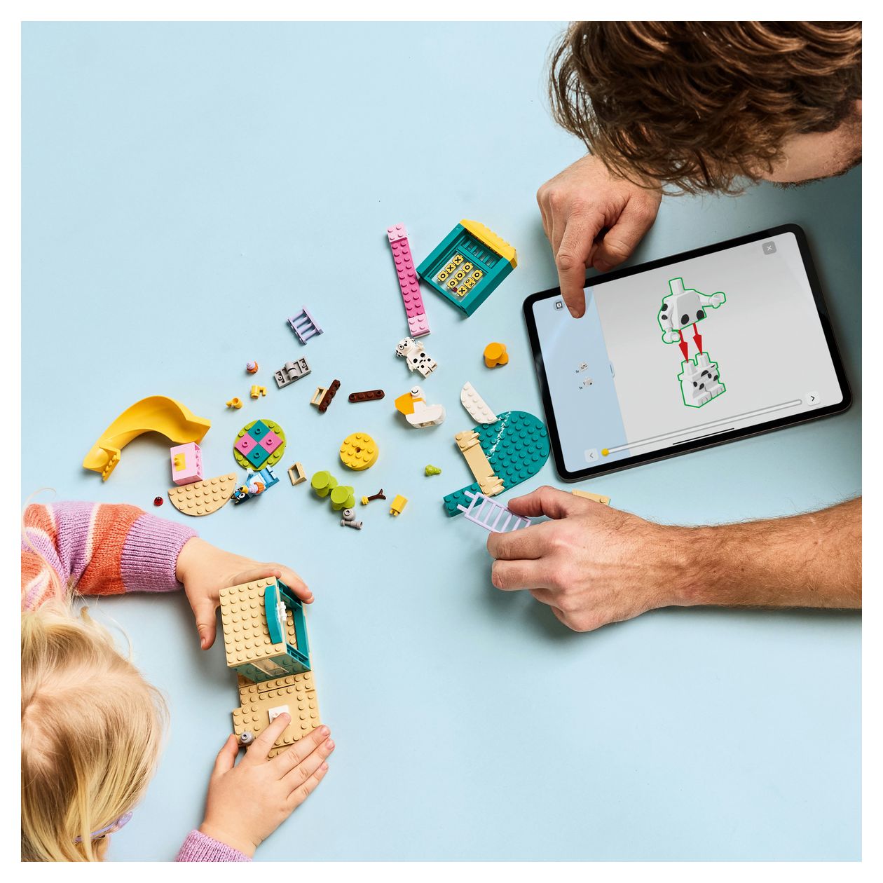 Bluey und Chloe auf dem Spielplatz 